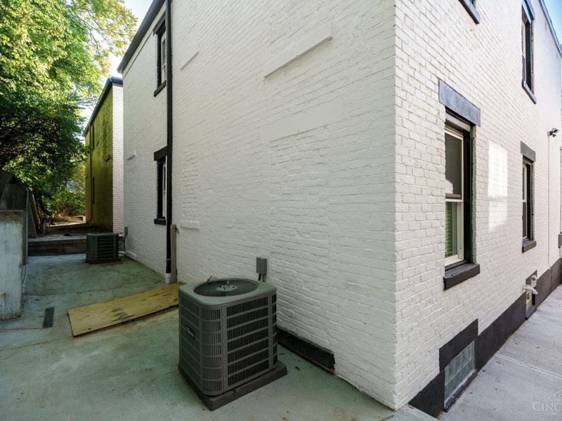 124 Valencia Street, Cincinnati, OH 45219 Photo 27