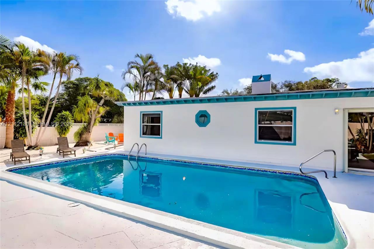 6115 Lake Ave , West Palm Beach, FL 33405 Photo