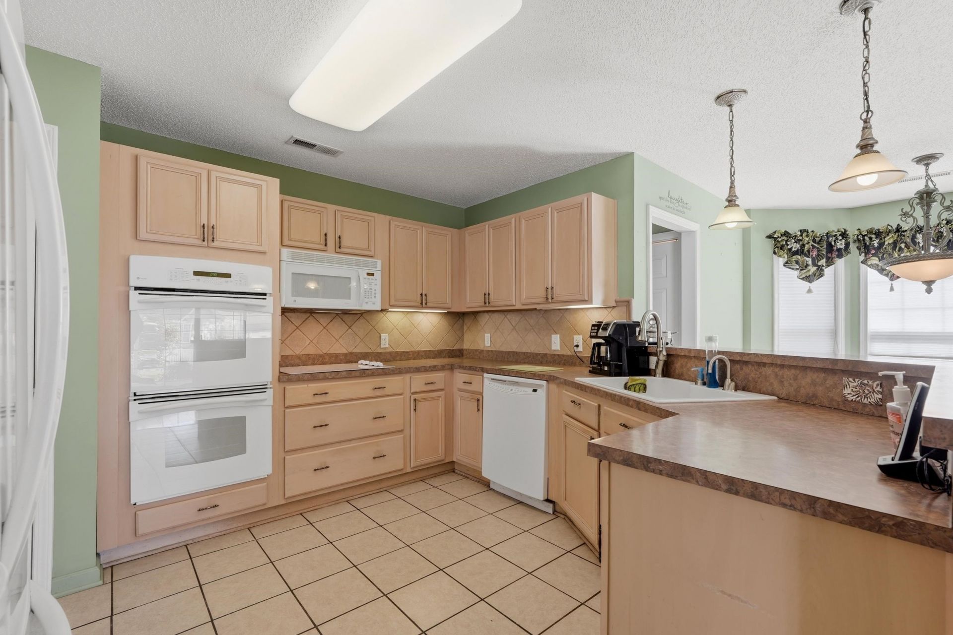 857 Lalton Dr.  Photo 6