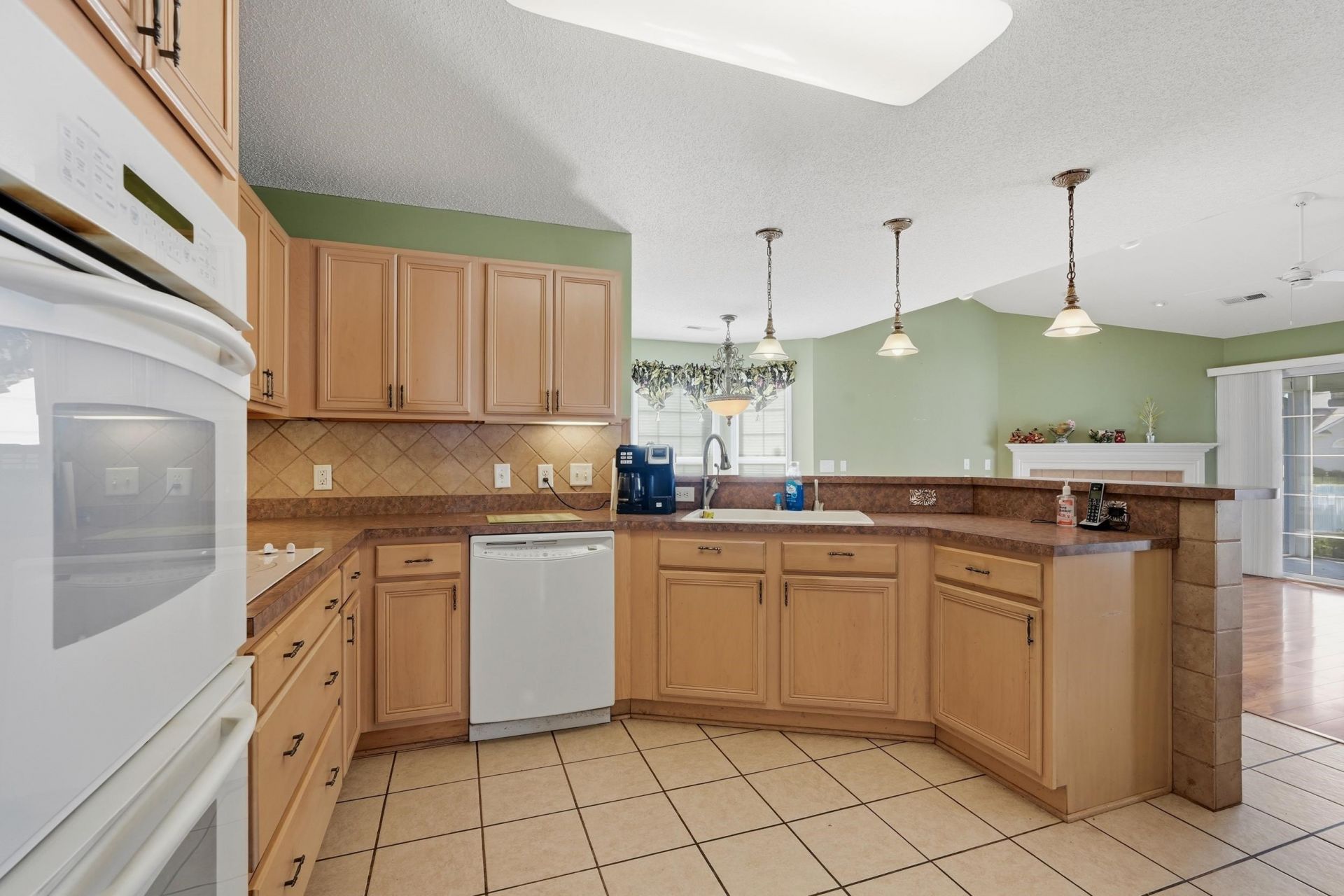 857 Lalton Dr.  Photo 7