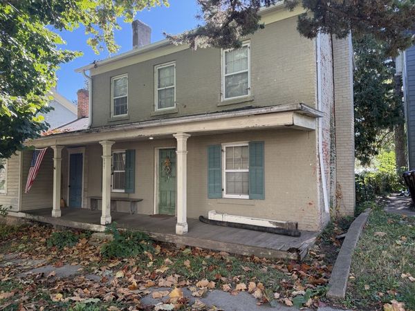 507 W Pleasant Street , Freeport, IL 61032