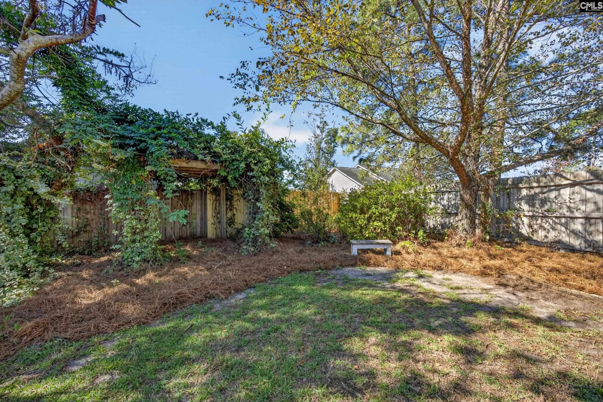 425 Elmhurst Court  Photo 22