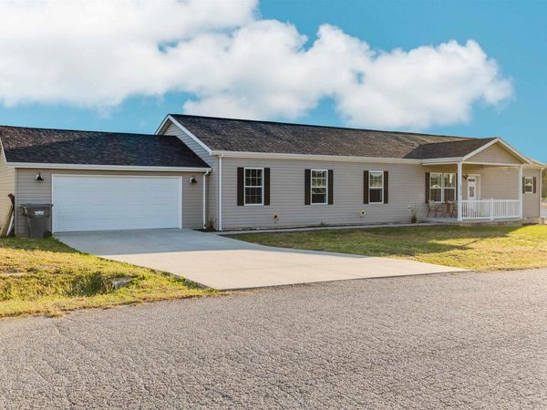 5673 Arctic Fox Drive, Carterville, IL 62918