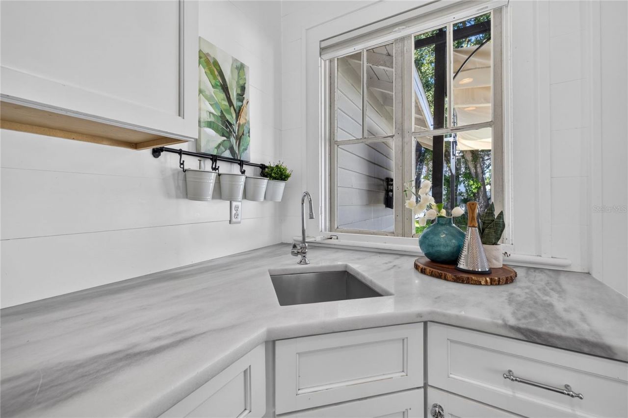 2106 8th Avenue W, Bradenton, FL 34205 Photo