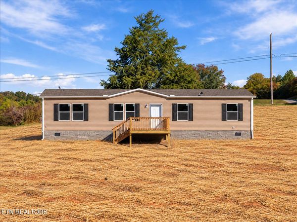 900 Shackleford Rd, Mosheim, TN 37818