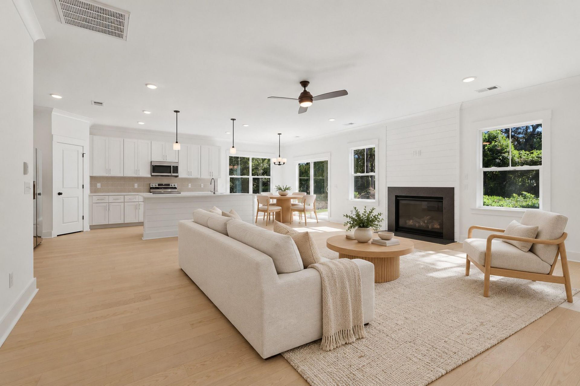 1411 Iroquois Street Photo 18