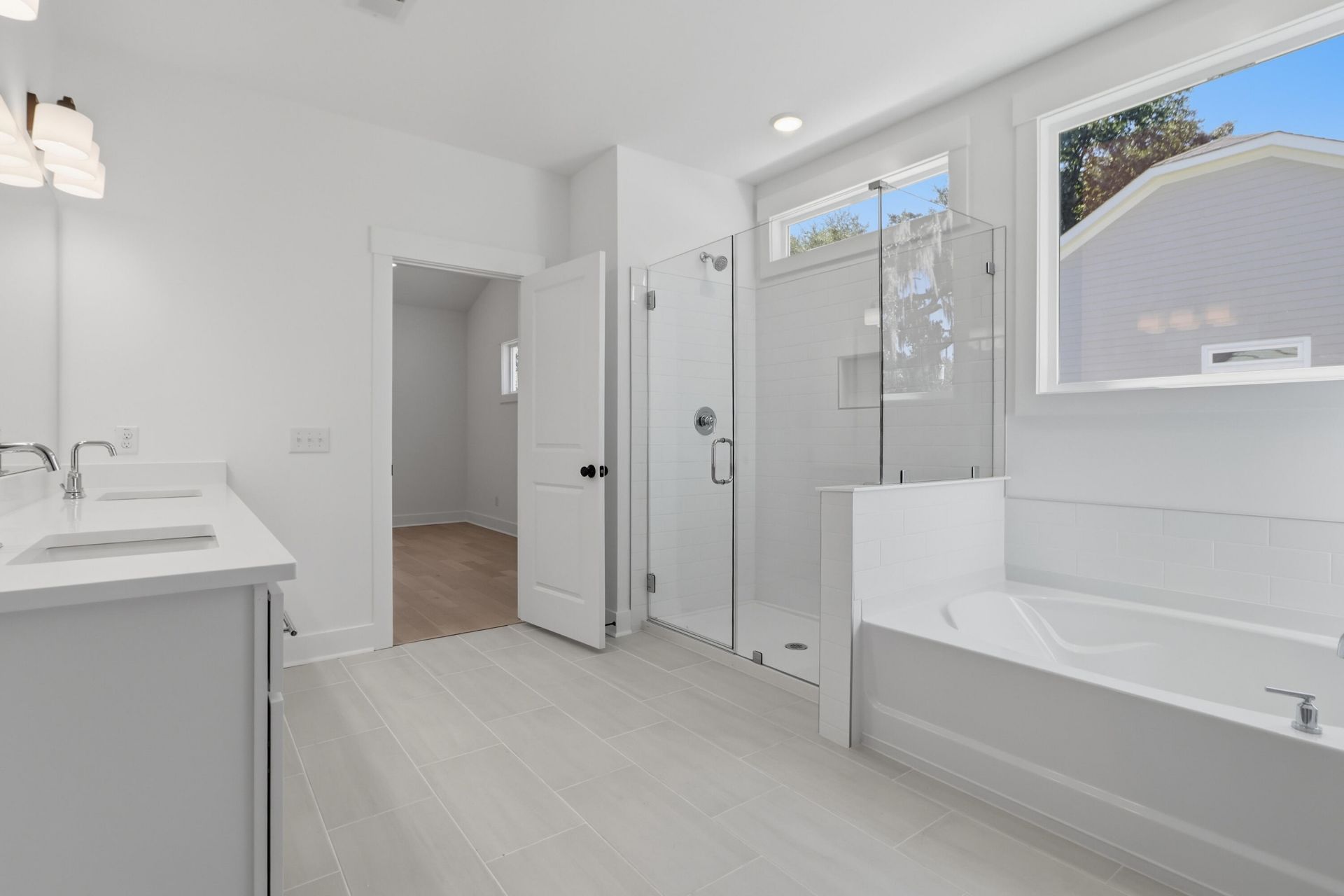 1411 Iroquois Street Photo 32