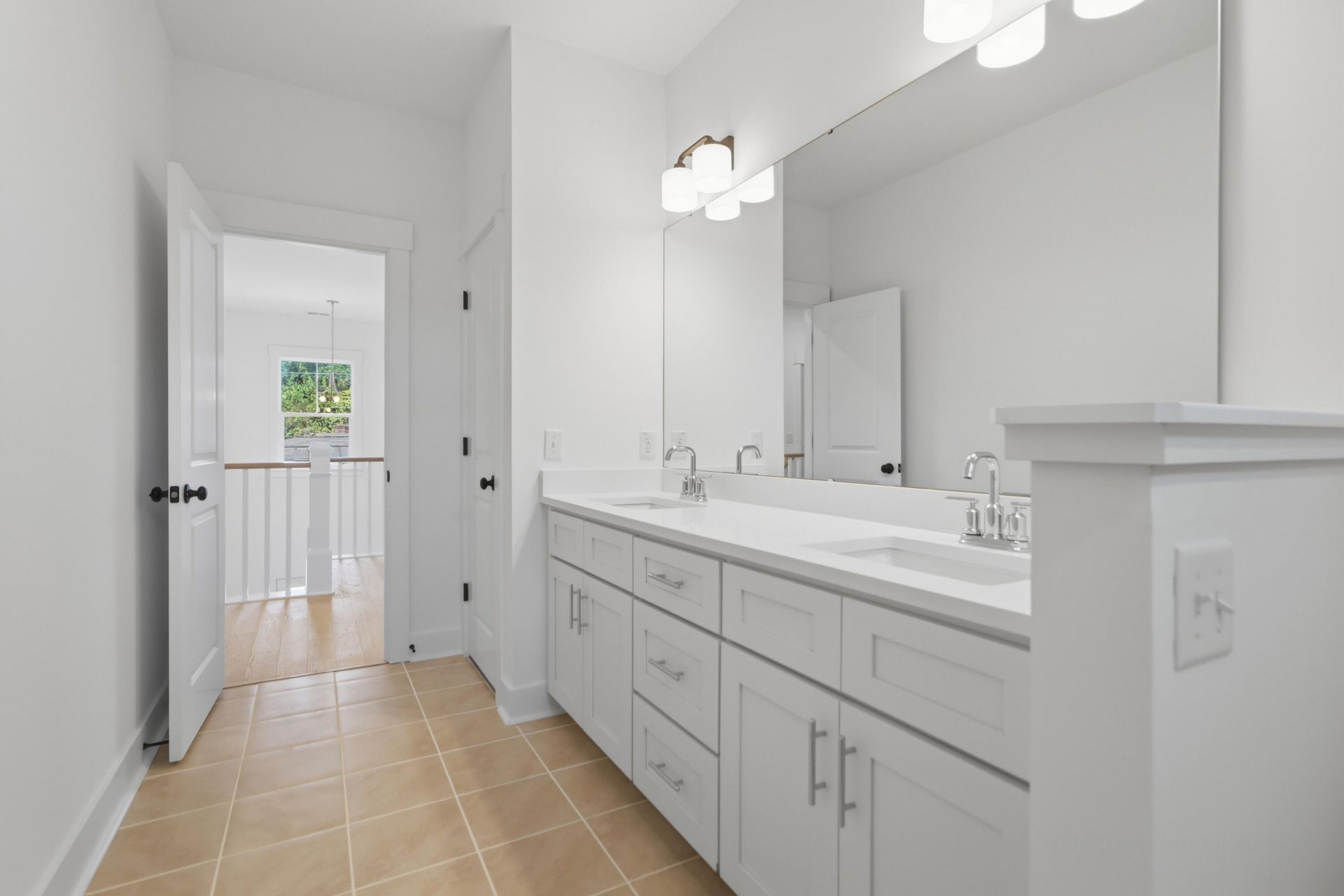 1411 Iroquois Street Photo 43