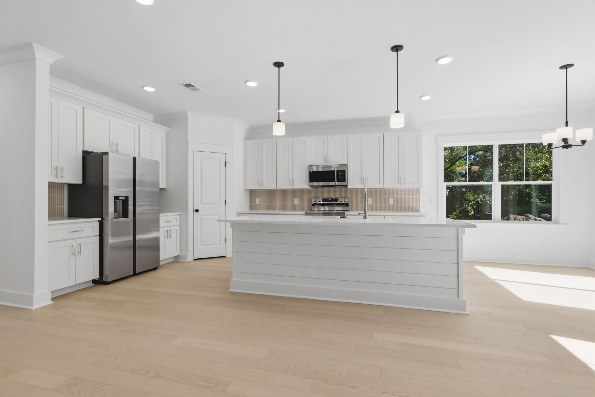 1411 Iroquois Street Photo 9