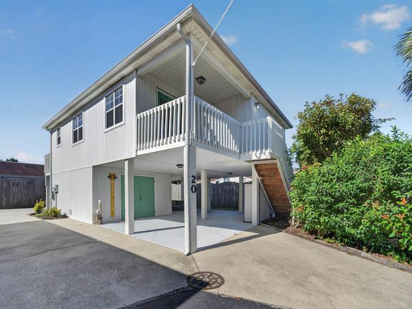 820 9th Ave. S , North Myrtle Beach, SC 29582