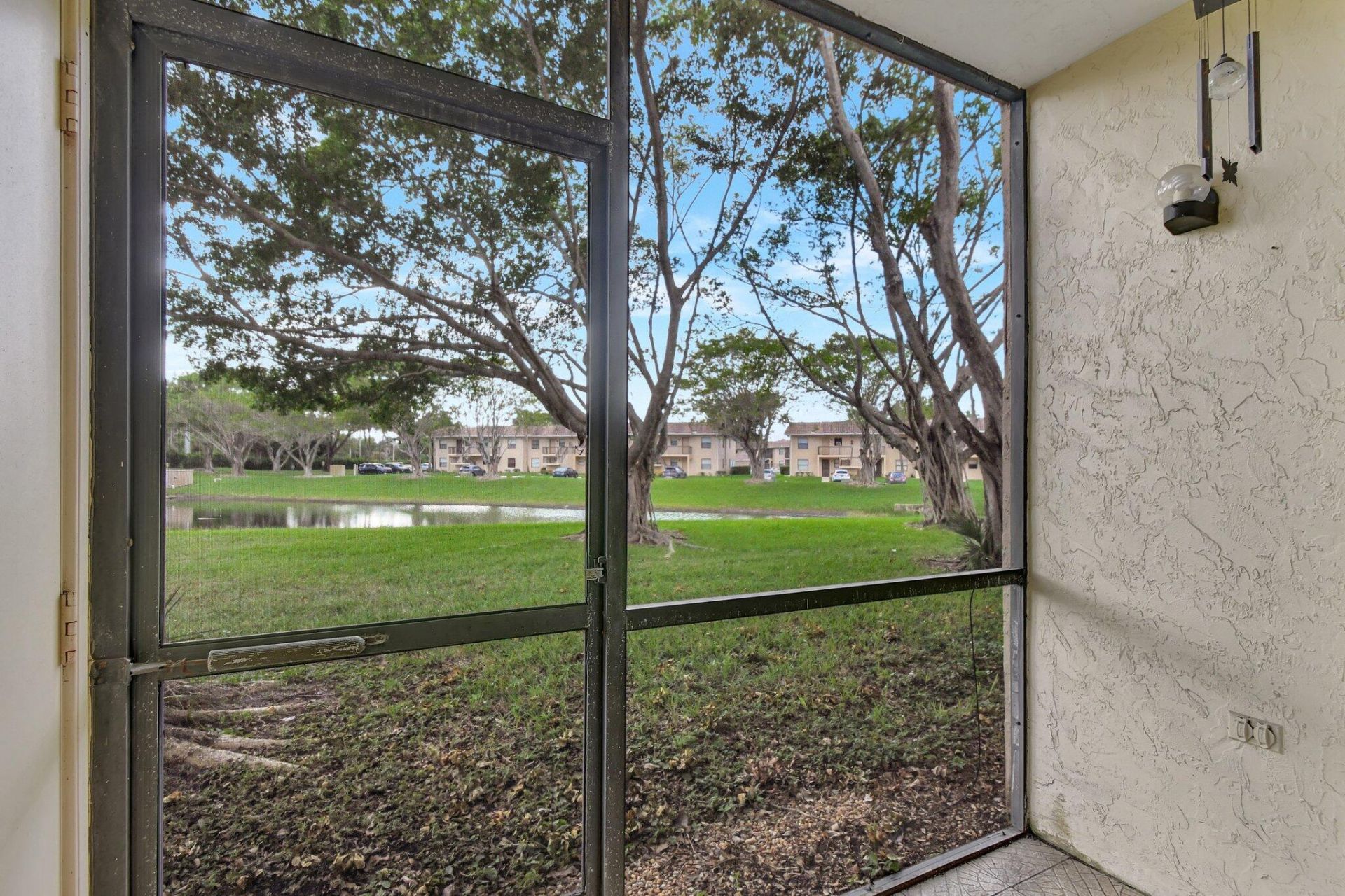 6660 Somerset Drive, Unit 102, Boca Raton, FL 33433 Photo