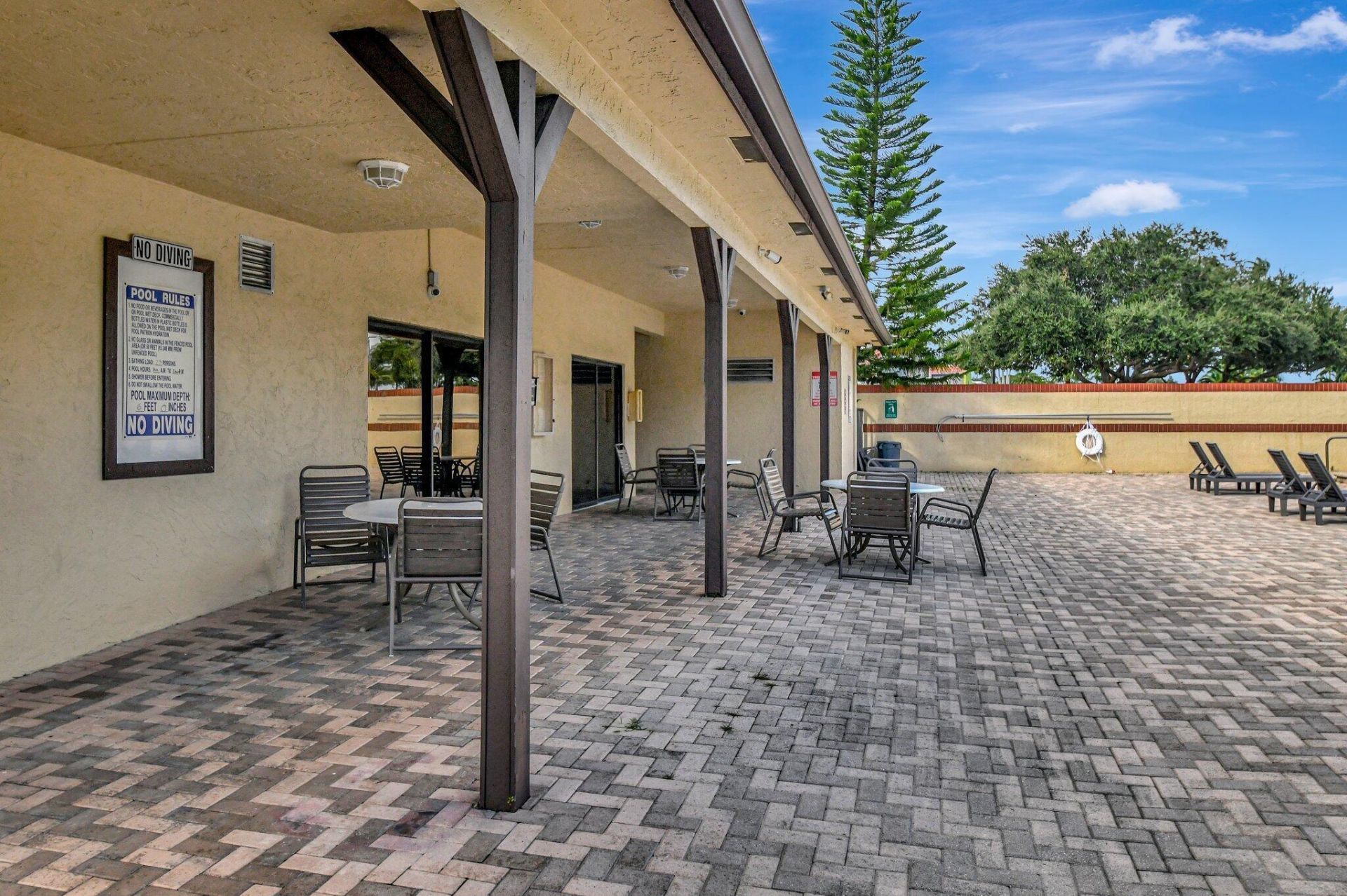 6660 Somerset Drive, Unit 102, Boca Raton, FL 33433 Photo