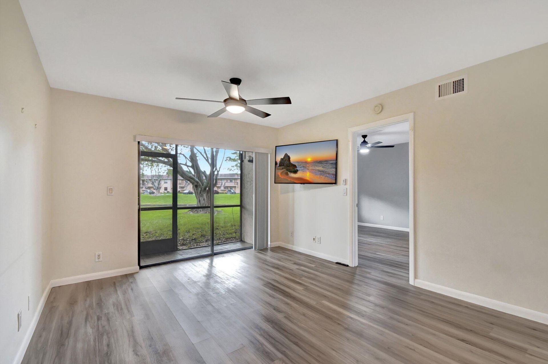 6660 Somerset Drive, Unit 102, Boca Raton, FL 33433 Photo