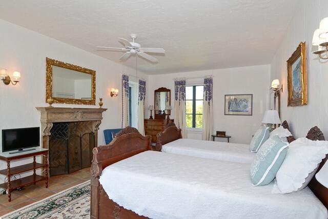 80 Middle Road, Palm Beach, FL 33480 Photo