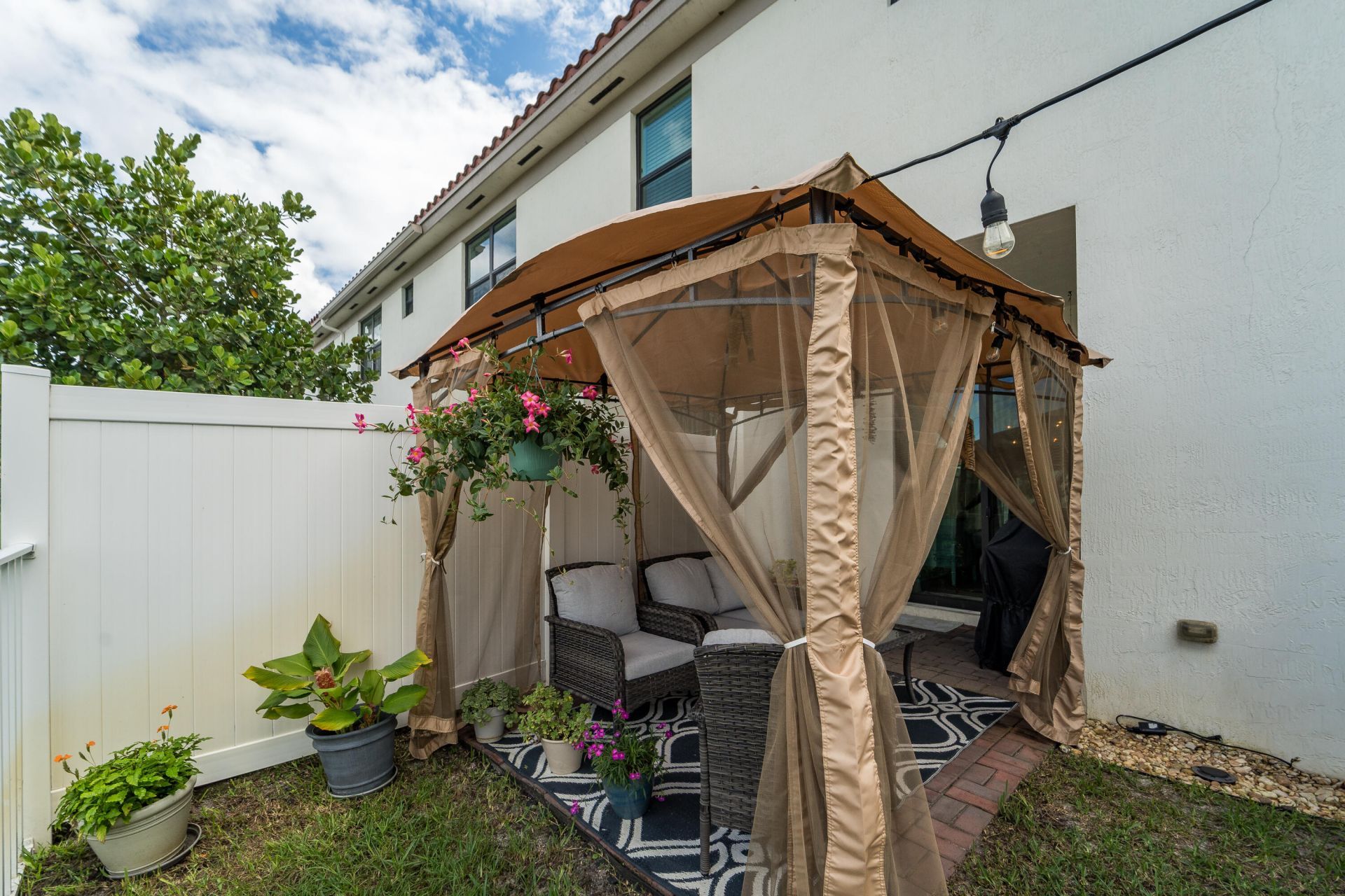 2016 Sugar Maple Drive, Riviera Beach, FL 33410 Photo