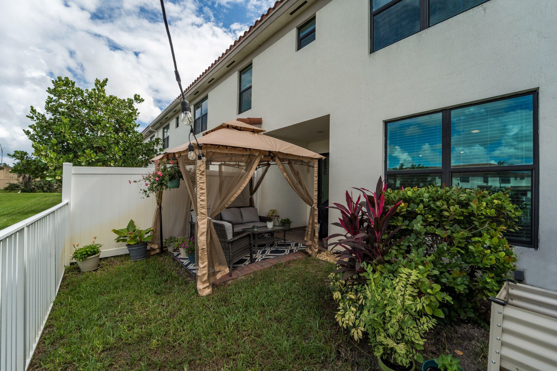 2016 Sugar Maple Drive, Riviera Beach, FL 33410 Photo