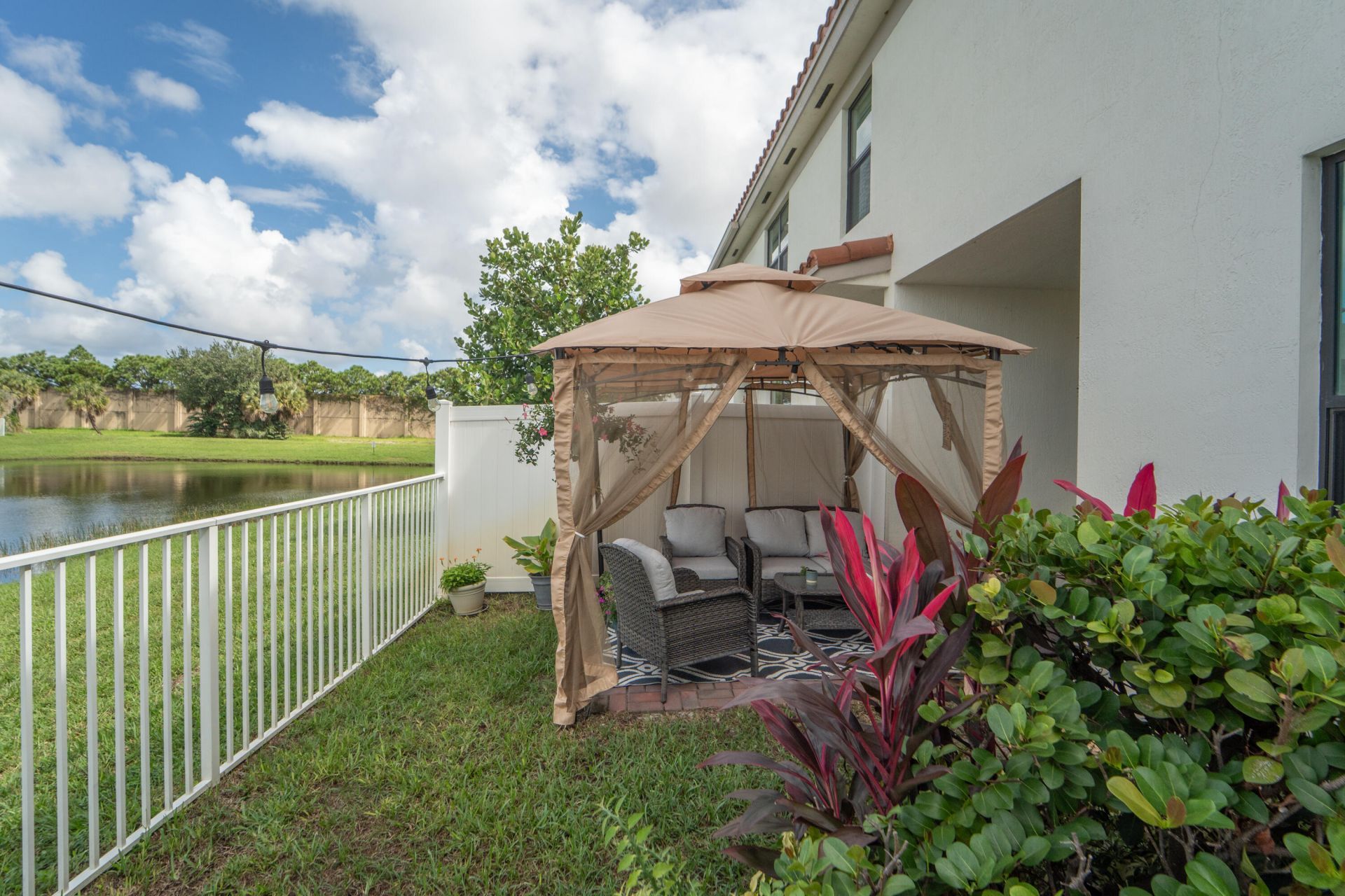 2016 Sugar Maple Drive, Riviera Beach, FL 33410 Photo