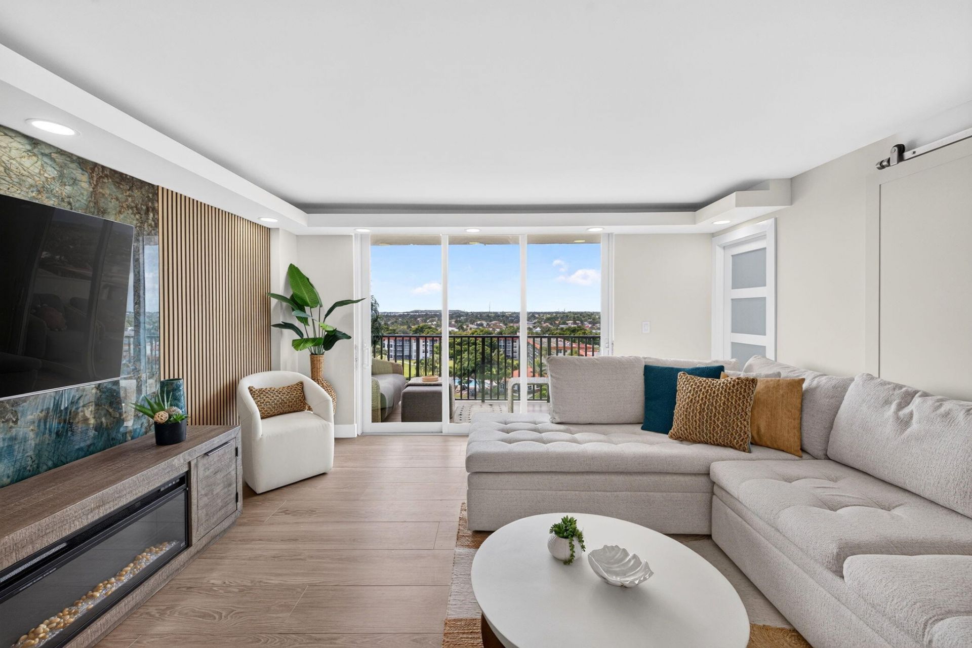 1150 Hillsboro Mile, Unit 911, Hillsboro Beach, FL 33062 Photo