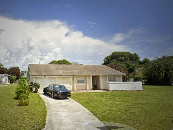 1016 24TH Place SW, Vero Beach, FL 32962
