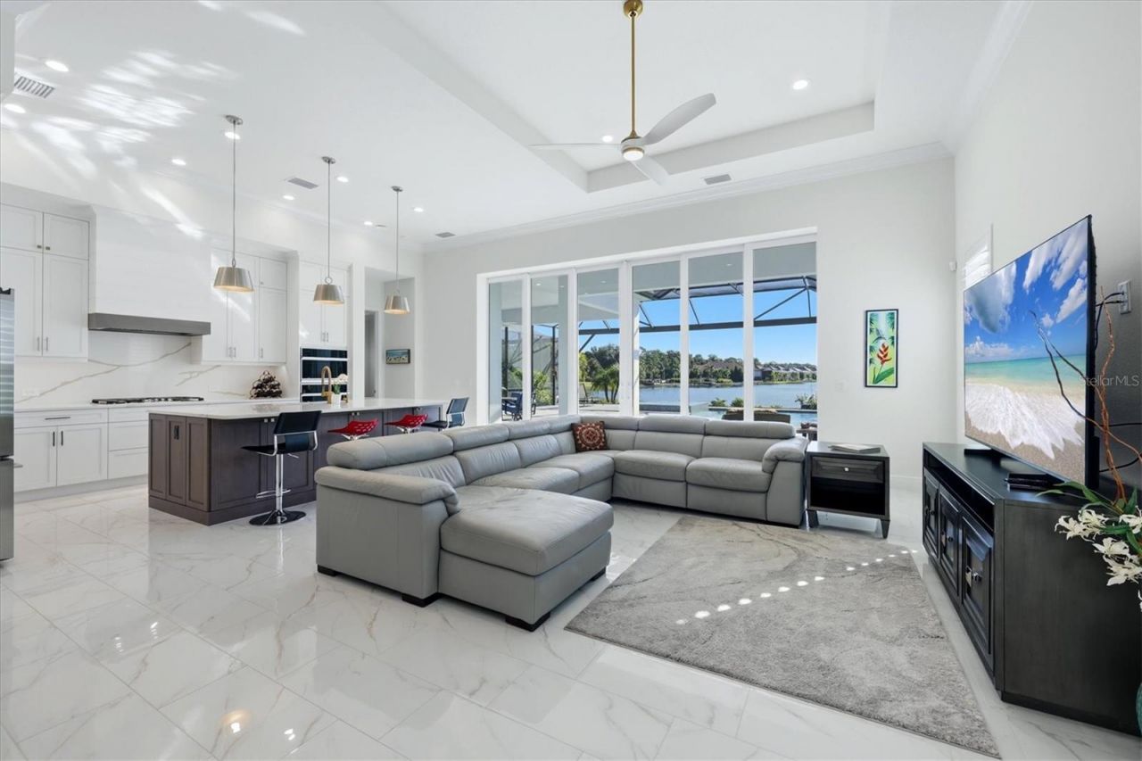 6233 Isla Del Ray Avenue, Sarasota, FL 34240 Photo