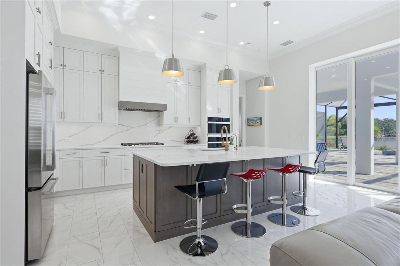 6233 Isla Del Ray Avenue, Sarasota, FL 34240 Photo