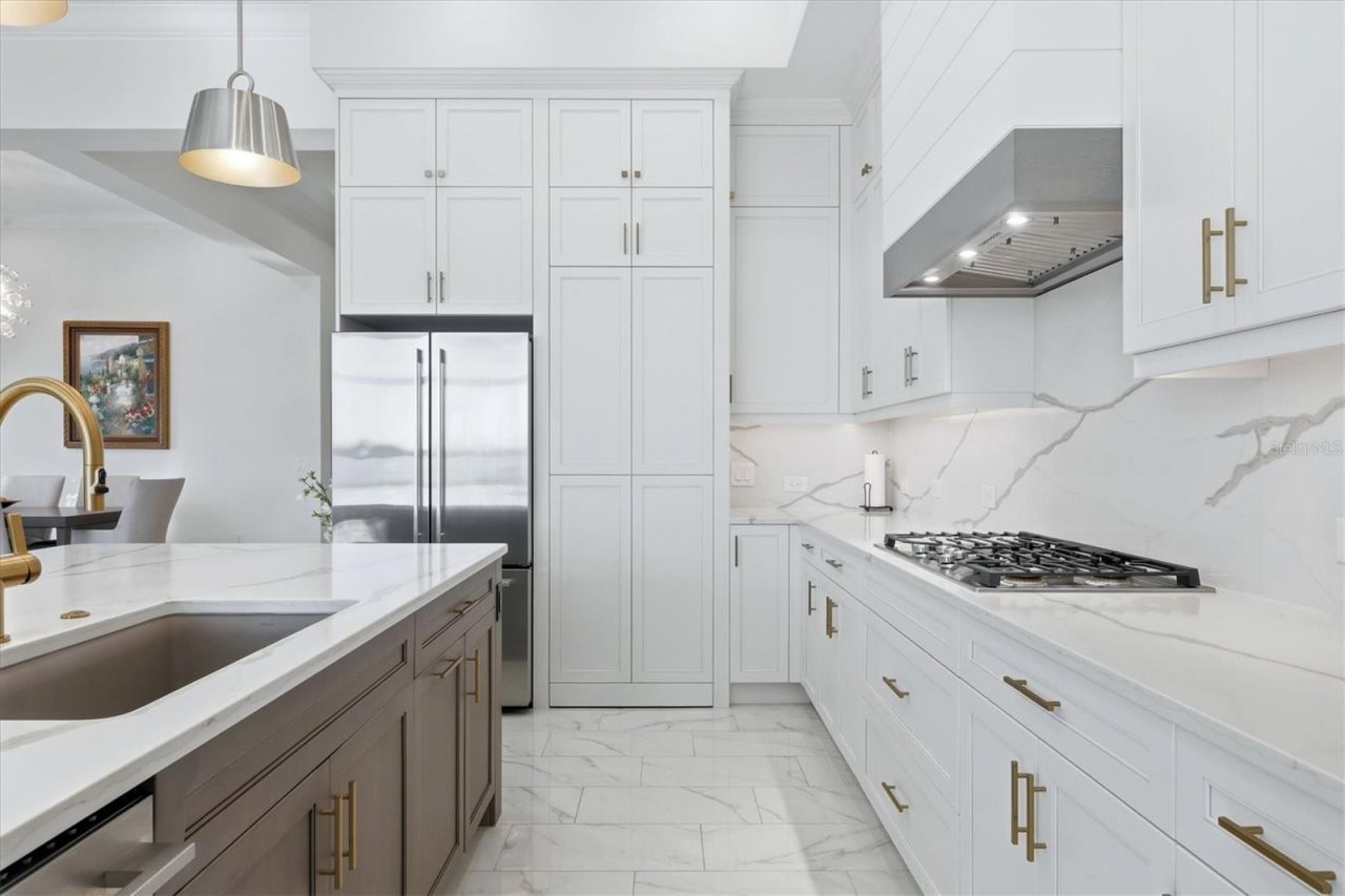 6233 Isla Del Ray Avenue, Sarasota, FL 34240 Photo