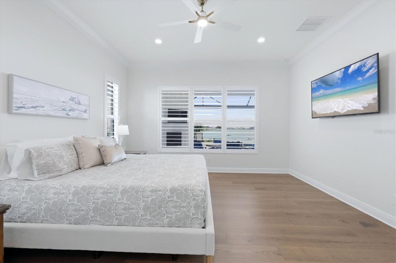 6233 Isla Del Ray Avenue, Sarasota, FL 34240 Photo