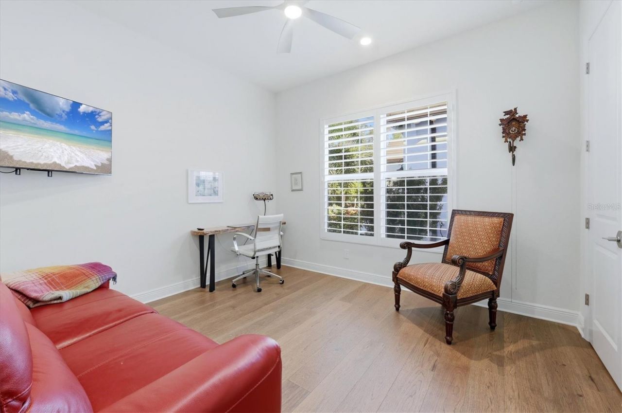6233 Isla Del Ray Avenue, Sarasota, FL 34240 Photo
