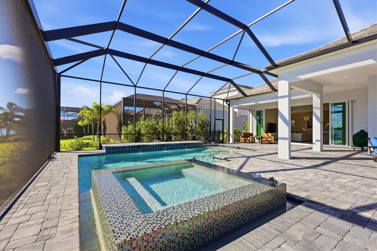 6233 Isla Del Ray Avenue, Sarasota, FL 34240 Photo