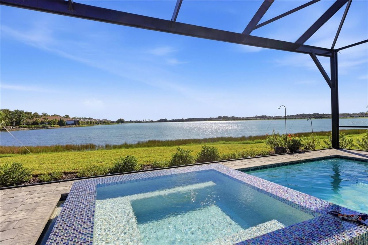 6233 Isla Del Ray Avenue, Sarasota, FL 34240 Photo