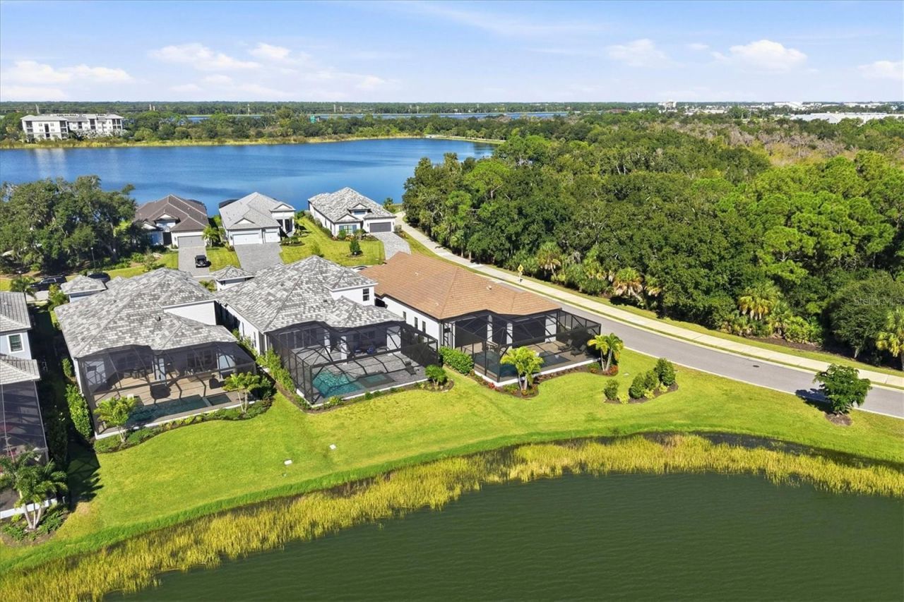 6233 Isla Del Ray Avenue, Sarasota, FL 34240 Photo