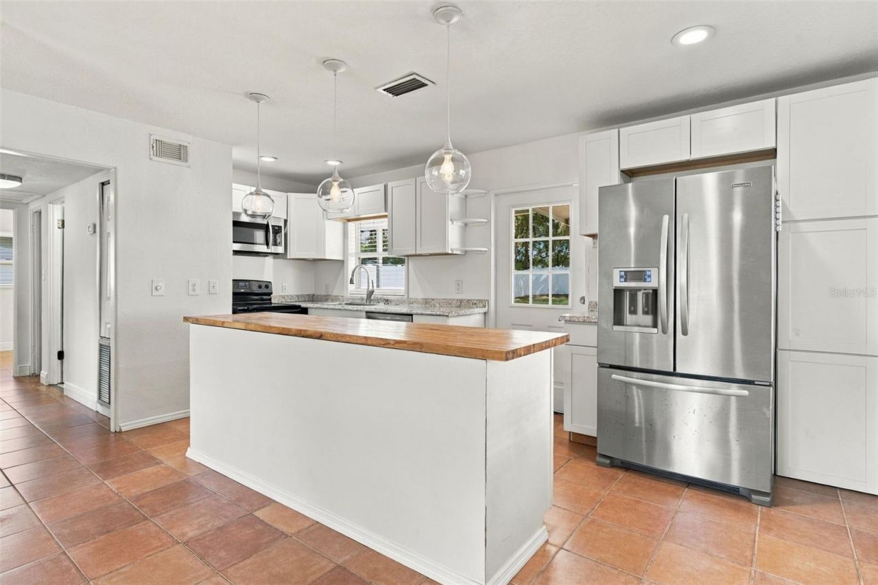 3021 Touraine Avenue, Orlando, FL 32812 Photo
