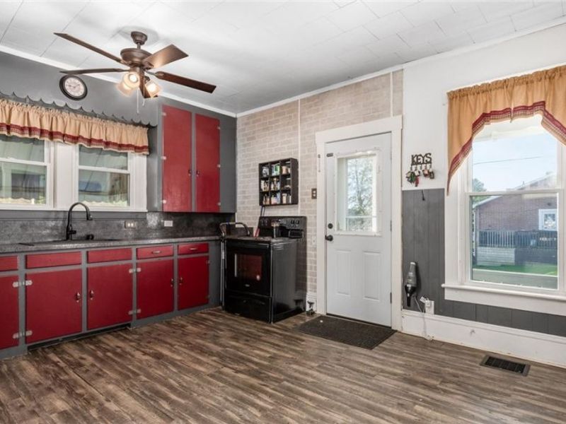 468 Front Street , Philo, OH 43771 Photo 9