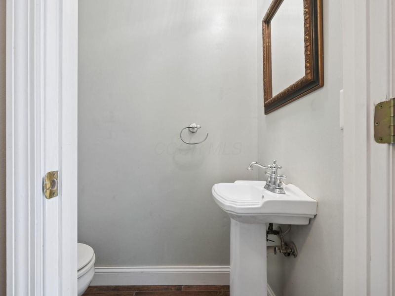 4730 Merrifield Place, Unit 21, Columbus, OH 43220 Photo 11