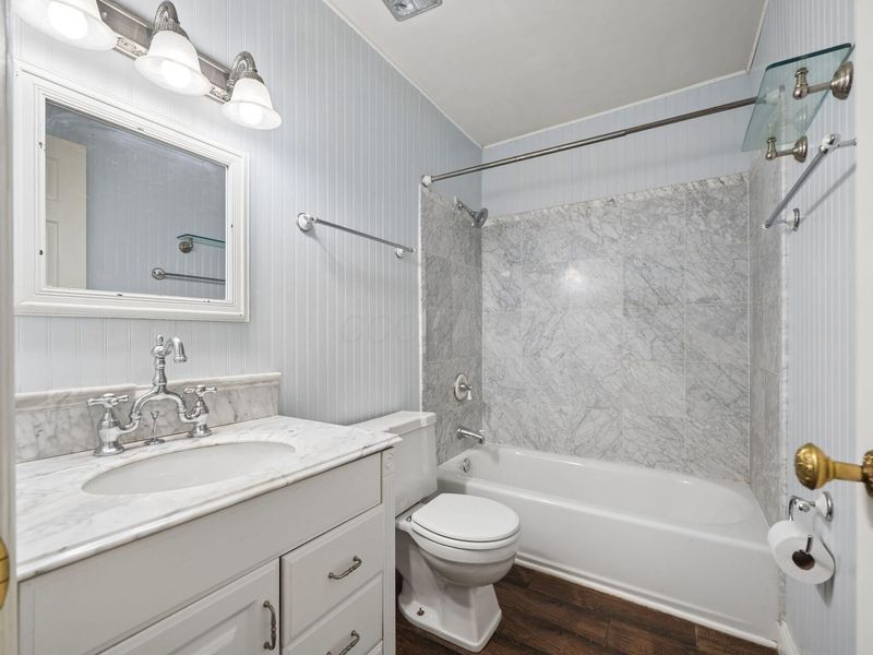 4730 Merrifield Place, Unit 21, Columbus, OH 43220 Photo 14