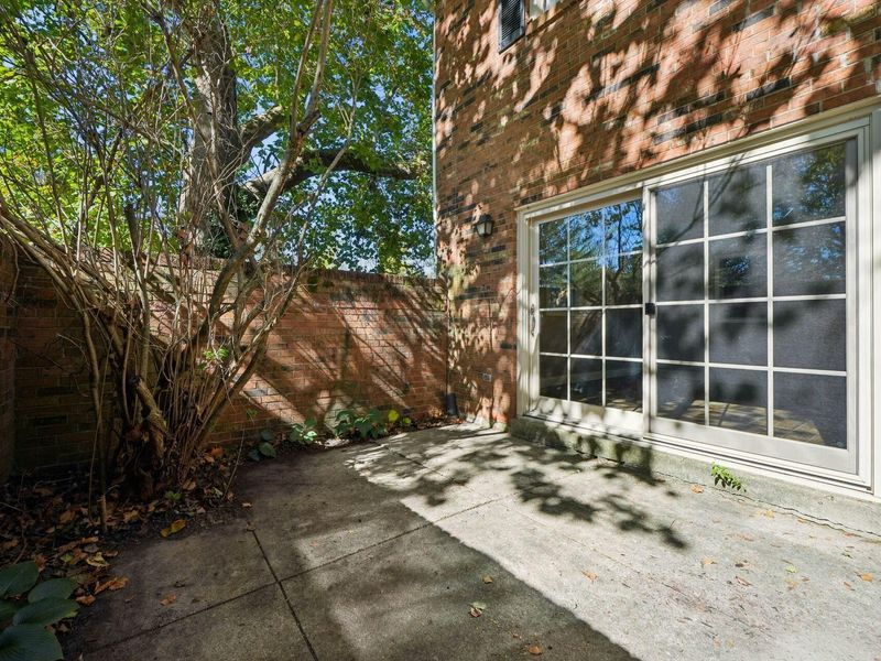 4730 Merrifield Place, Unit 21, Columbus, OH 43220 Photo 18