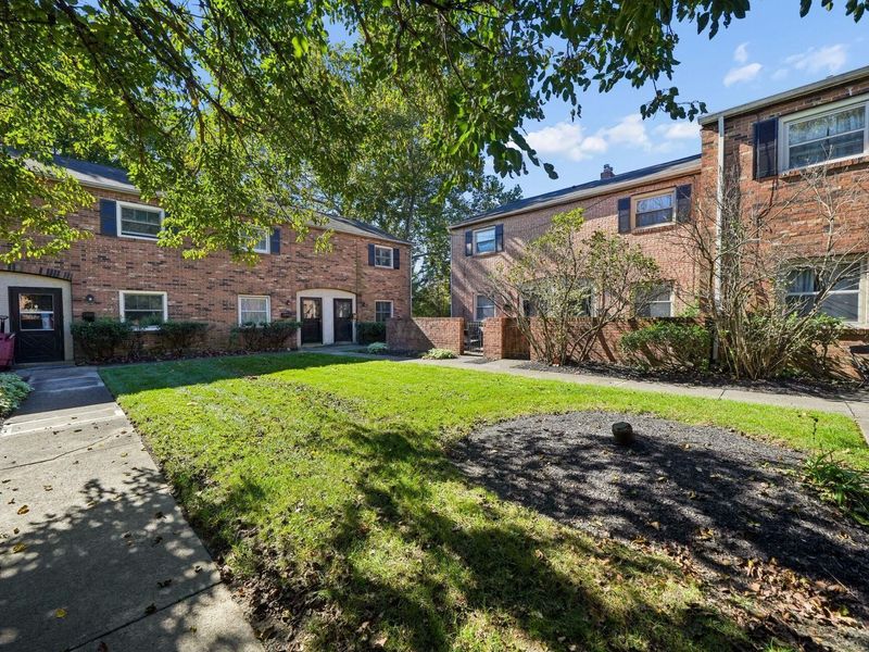 4730 Merrifield Place, Unit 21, Columbus, OH 43220 Photo 22