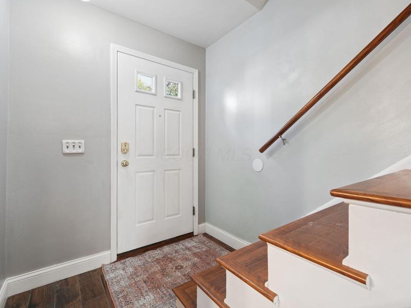 4730 Merrifield Place, Unit 21, Columbus, OH 43220 Photo 3