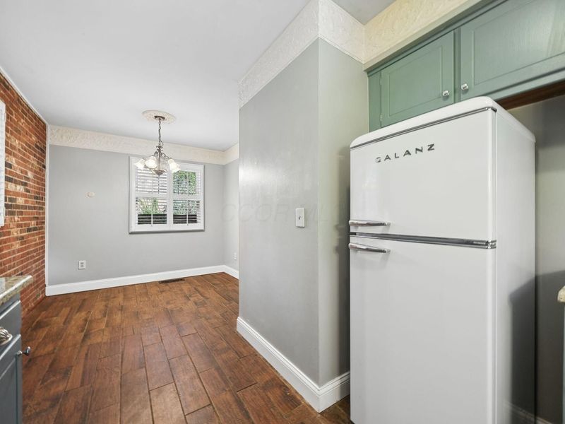 4730 Merrifield Place, Unit 21, Columbus, OH 43220 Photo 8