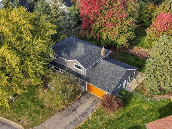 600 Chicago Drive , Burnsville, MN 55306