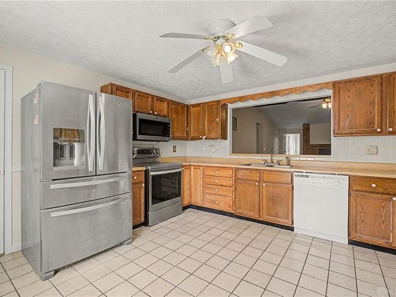 5799 Waynegate Road, Huber Heights, OH 45424 Photo 12