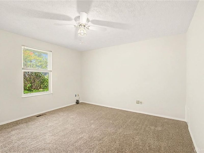 5799 Waynegate Road, Huber Heights, OH 45424 Photo 23