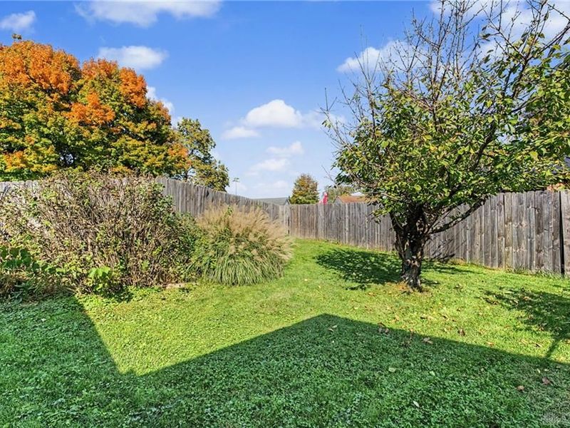 5799 Waynegate Road, Huber Heights, OH 45424 Photo 38