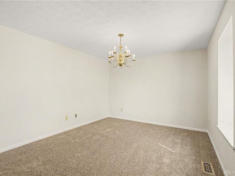 5799 Waynegate Road, Huber Heights, OH 45424 Photo 5
