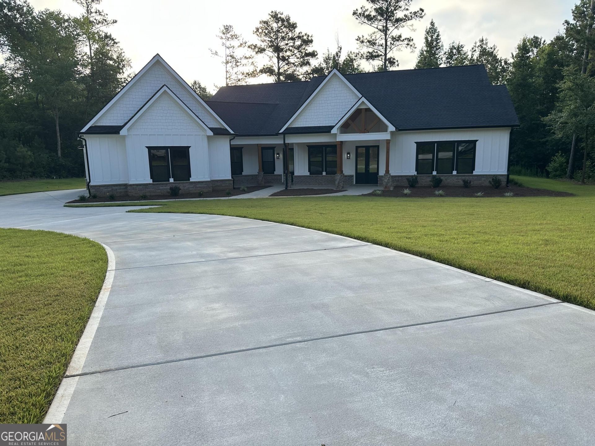 153 Dub Walker Road, Jackson, GA 30233 Main Photo