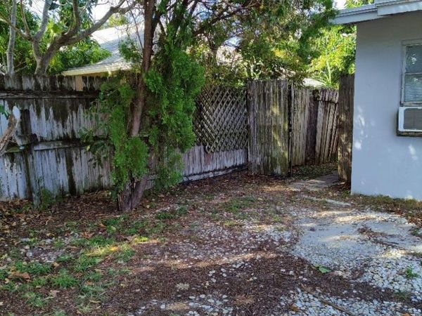 1905 Wheeler Road, Unit Apt. B, North Palm Beach, FL 33408