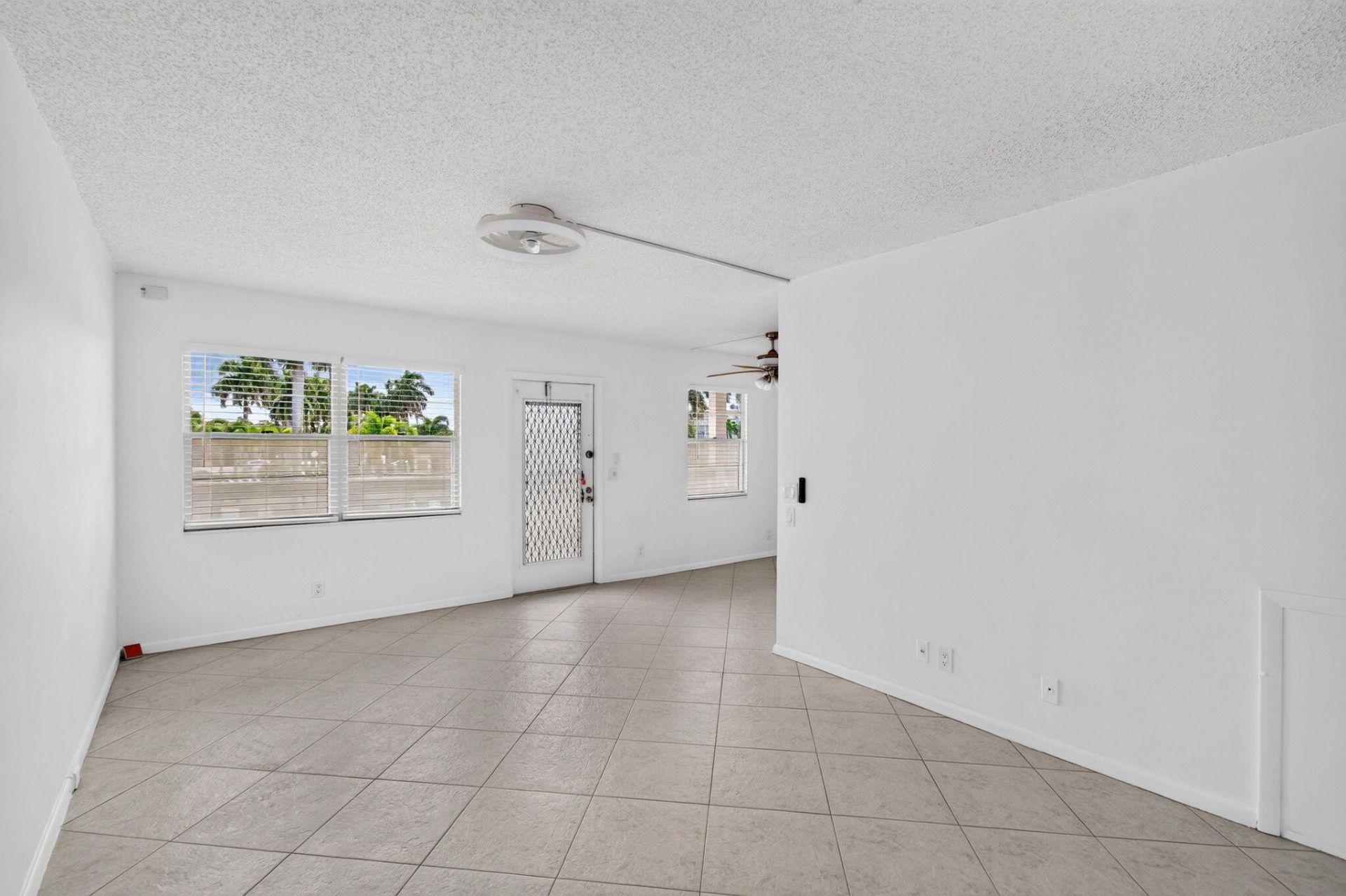 2025 Hythe B, Boca Raton, FL 33434 Photo
