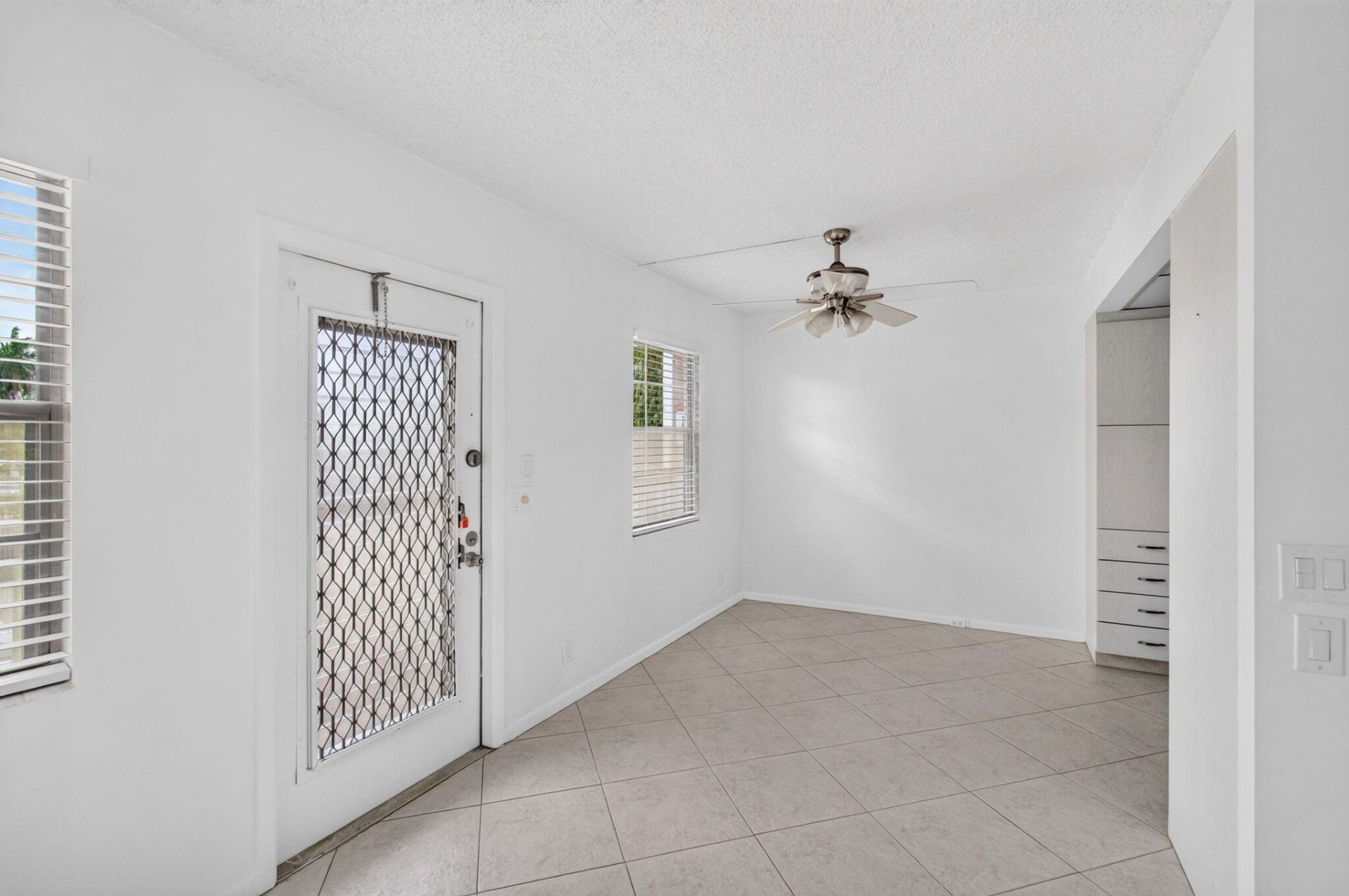 2025 Hythe B, Boca Raton, FL 33434 Photo