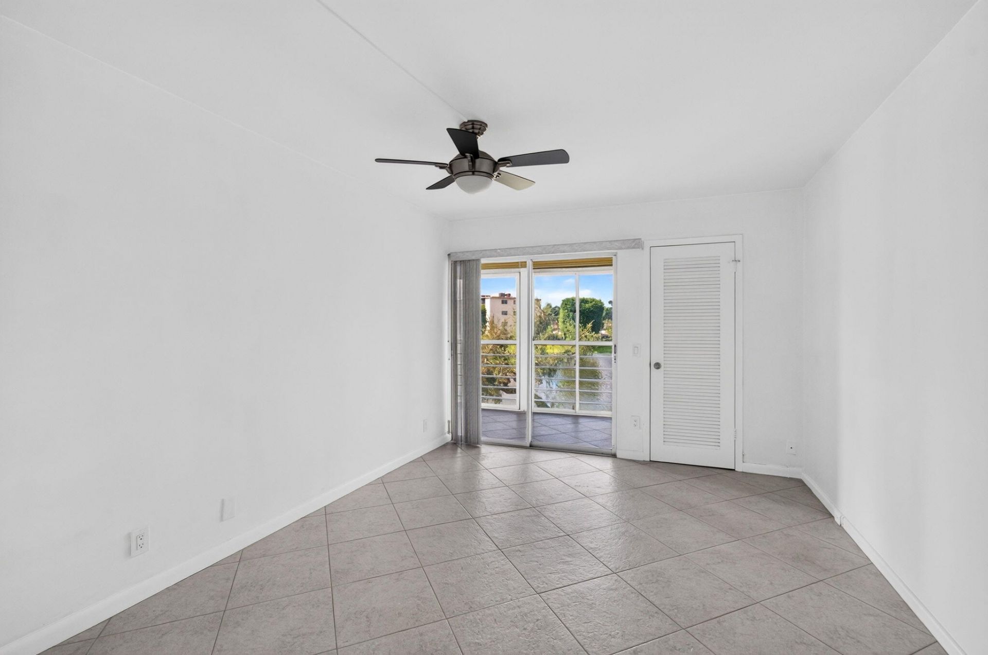 2025 Hythe B, Boca Raton, FL 33434 Photo