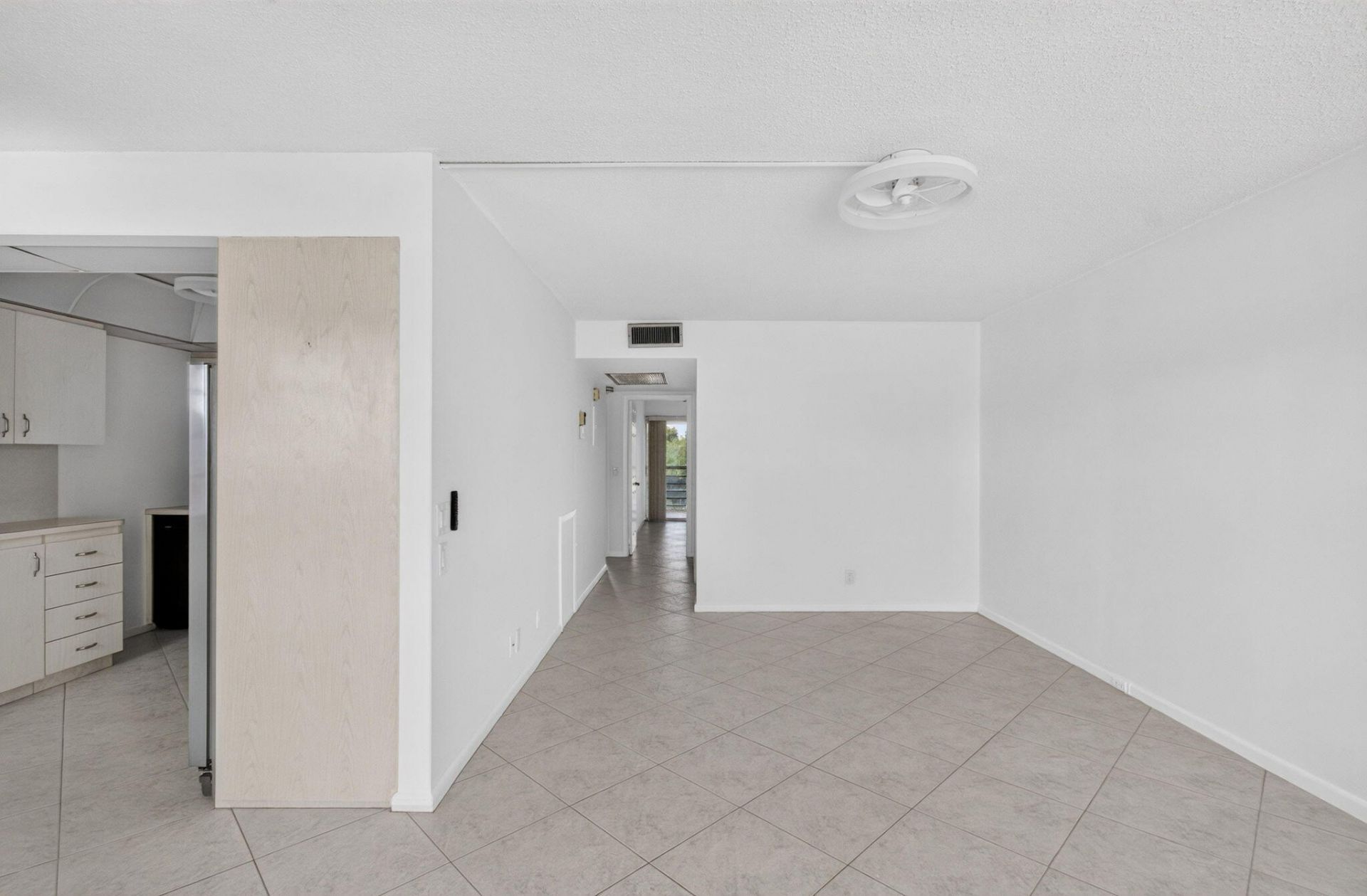 2025 Hythe B, Boca Raton, FL 33434 Photo